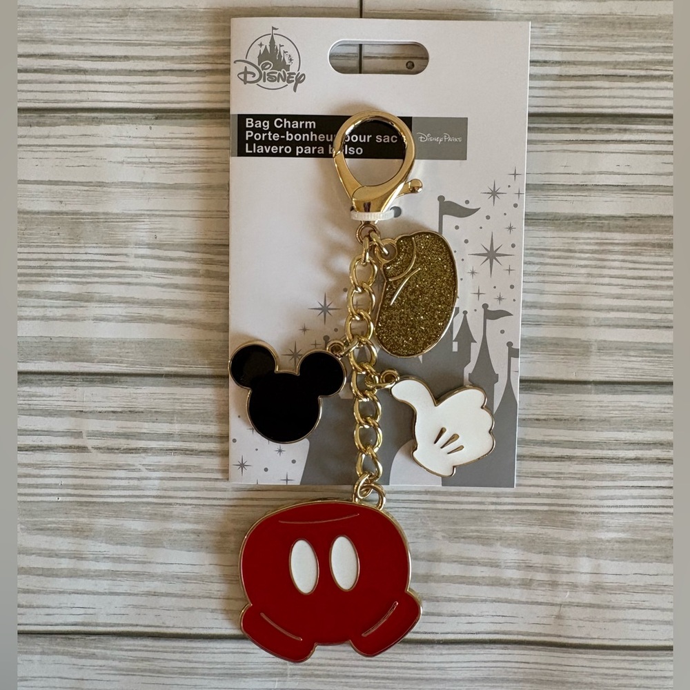 🏰Disney Mickey Mouse “Best of Mickey” Flair Bag Charm